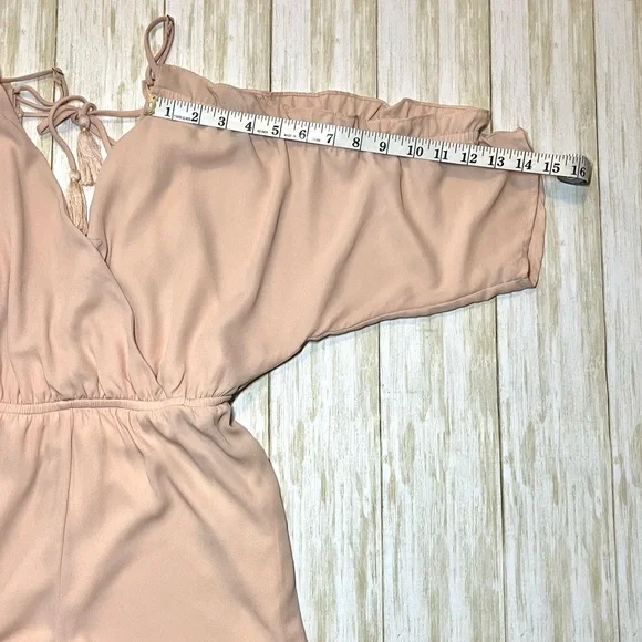 Gianna Bini Women’s Cold Shoulder V-neck Open Back Peach Ruffle Romper XS - Picture 6 of 8